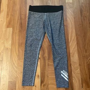 Pink yoga leggings. Size M.